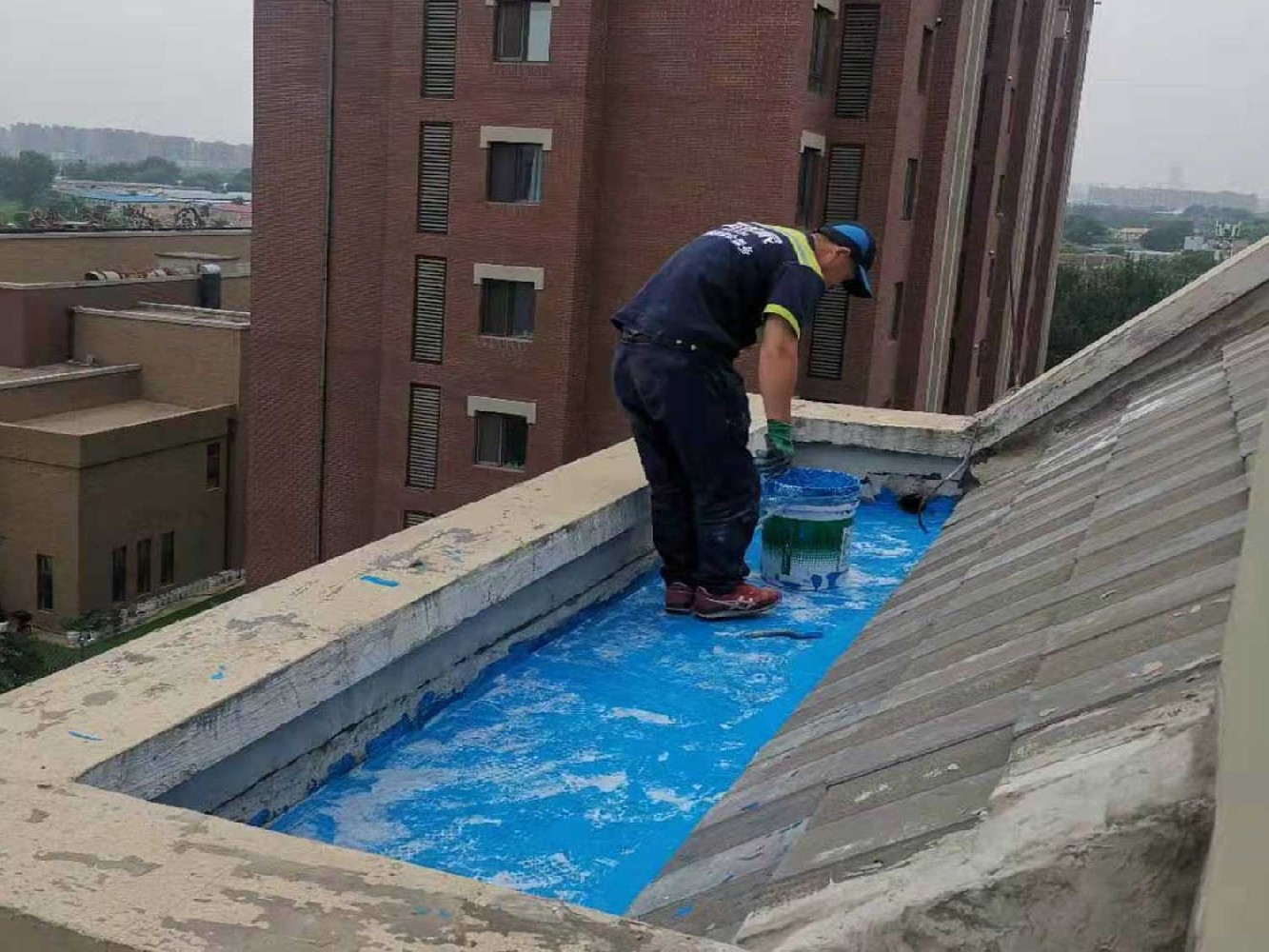楼顶防水补漏.jpg